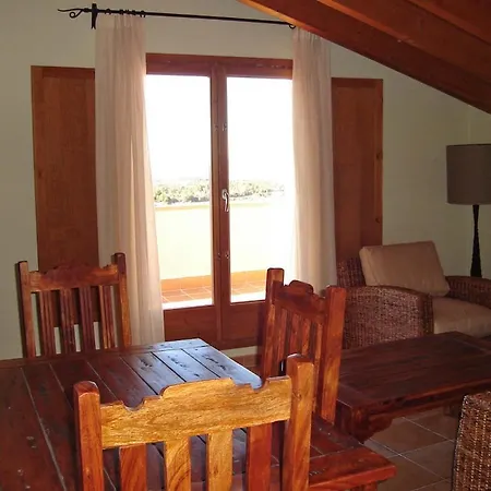 Hostal 招待所 La Cerollera