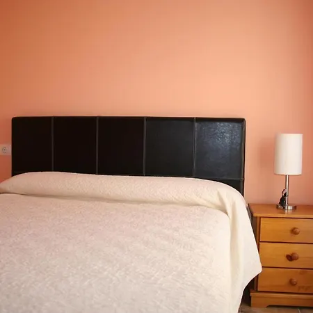 Hostal 3* La Cerollera